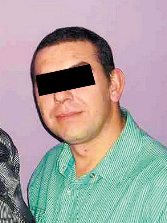 Ten potwór poderżnął jej gardło i podpa