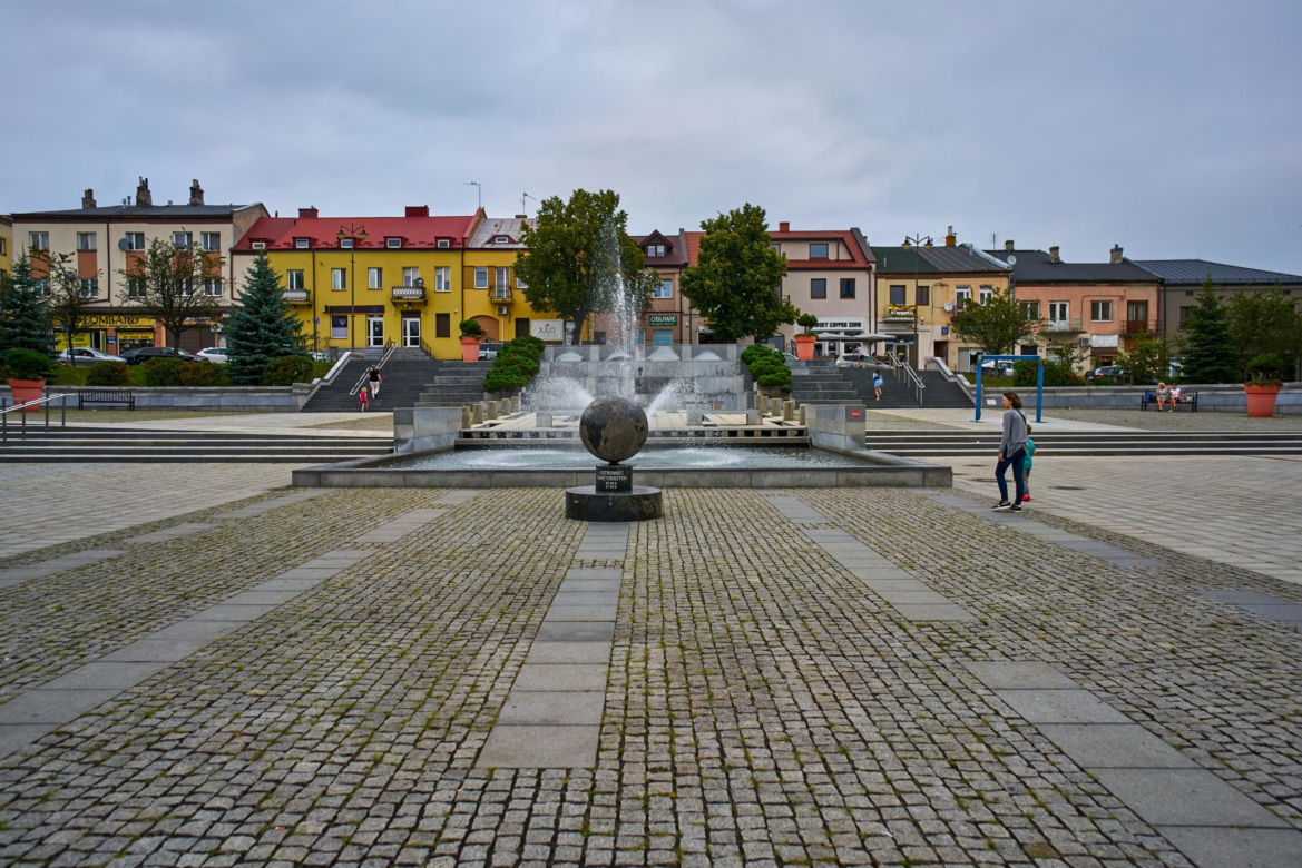Ostrowiec Świętokrzyski: -14,7%