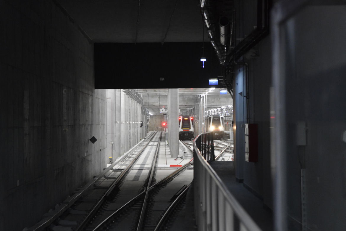 Metro pojechało na Targówek. Tak wyglądało otwarcie nowych stacji