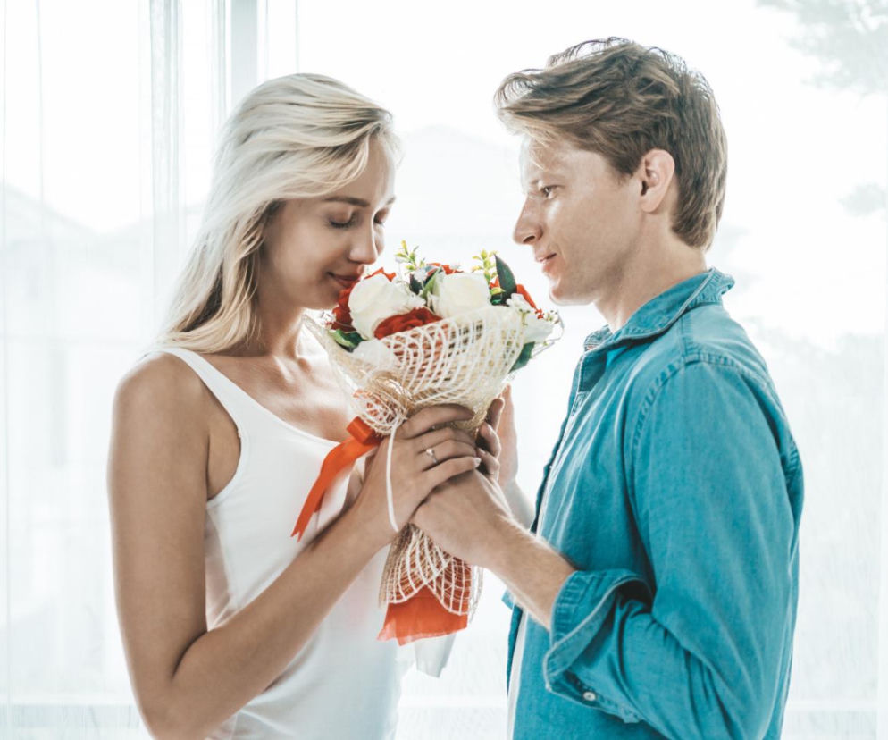 Dzień Kobiet 2026 - kwiaty. Tych lepiej nie kupuj 8 marca