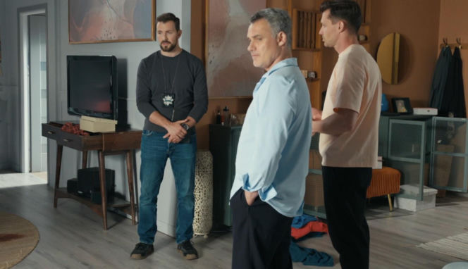 Barwy szczęścia odc. 3271.Marcin Kodur (Oskar Stoczyński), Karol (Jan Wieczorkowski), Darek Janicki (Andrzej Niemyt)