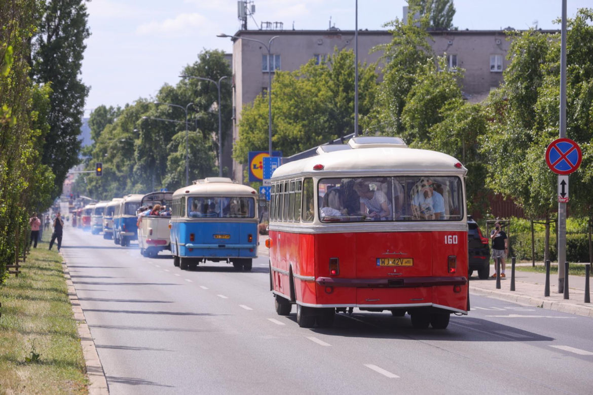 Parada Zabytkowych Autobusów 