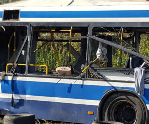 Tak wygląda autobus po wybuchu bomby, którą chciał stworzyć Paweł R.