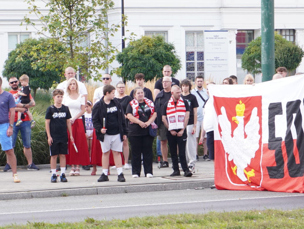 Godzina "W" w Sosnowcu. Mieszkańcy Zagłębia oddali hołd w 81. rocznicę Powstania Warszawskiego