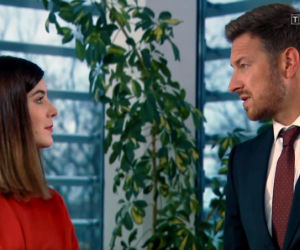 Barwy szczęścia, odcinek 2295: Agata zdradzi Patryka z szefem. Przyłapią ich w intymnej sytuacji-