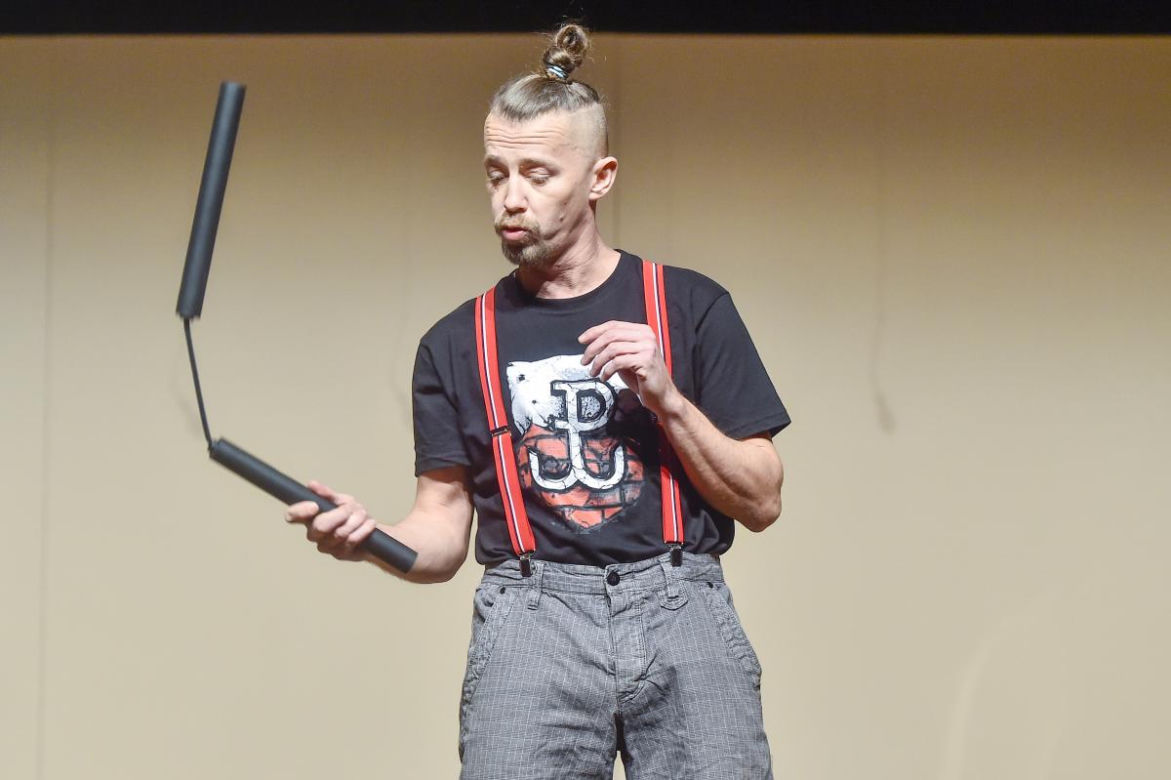 Był gwiazdą „Na dobre i na złe” i nagle zniknął z show-biznesu. Czym zajmuje się dziś Bartosz Obuchowicz?