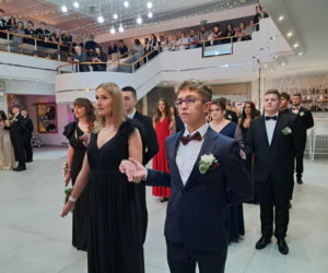 Studniówka 2026 maturzystów ZSTM w Skarżysku-Kamiennej