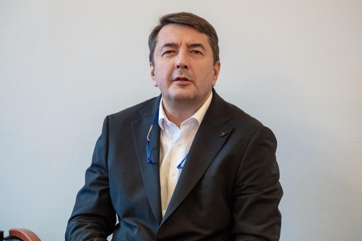 Lekarz zrobił sobie kolonoskopię na żywo