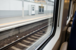 Stopień alarmowy CHARLIE na kolei. Co to oznacza dla podróżnych?