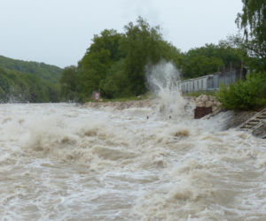 Intensywne deszcze prowadzą do katastrofy na Sri Lance. Co najmniej 31 ofiar śmiertelnych 