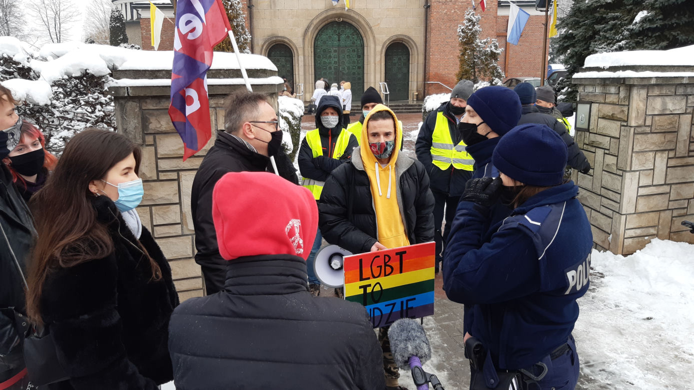 „LGBT to ludzie" - uliczny protest w Tarnowie