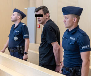 Oblał żonę kwasem i zadźgał
