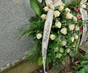 Tarnów. Ostatnie pożegnanie Karoliny Bojarskiej. Grobowiec utonął w kwiatach 