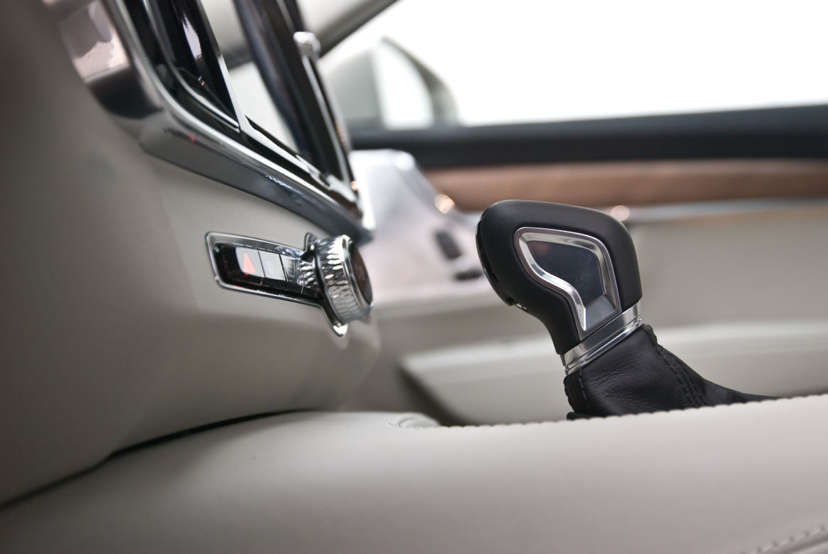 Volvo S90 D4