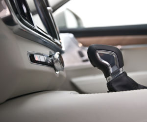 Volvo S90 D4