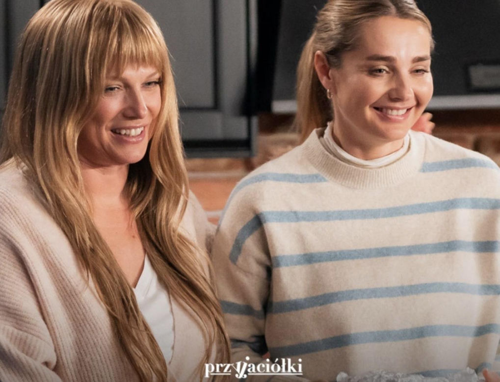 Przyjaciółki, odcinek 270. Patrycja (Joanna Liszowska), Inga (Małgorzata Socha)