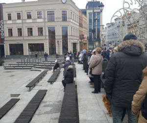 Transmisja z pogrzebu Pawła Adamowicza do zobaczenia na telebimie w Bydgoszczy
