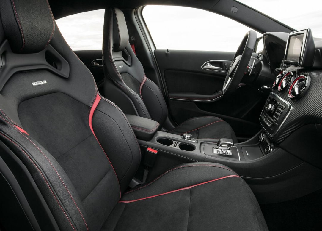 Mercedes-Benz A 45 AMG