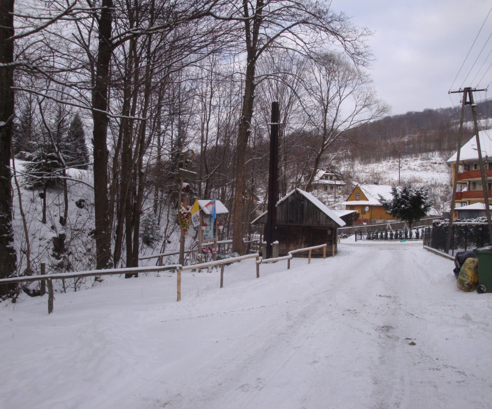 To najdziwniejsza nazwa wsi w Małopolsce. Leży w Beskidach i brzmi jak błąd ortograficzny [GALERIA]