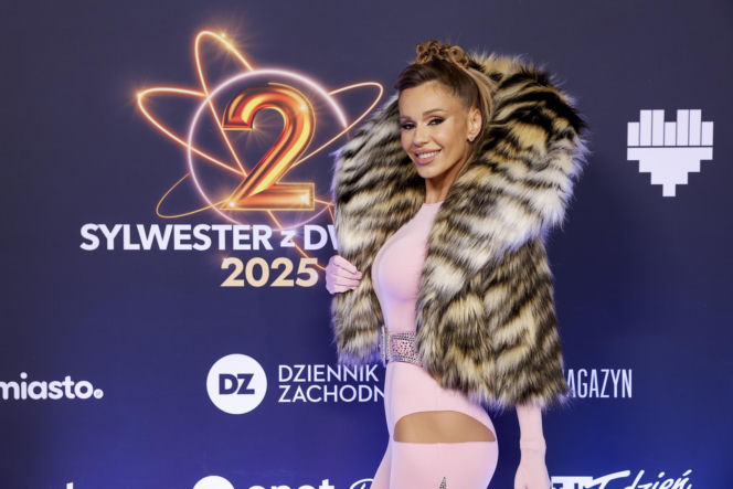 Gruba afera po sylwestrze Polsatu! Doda dosłownie "rozjechała" Smolastego, który zastąpił ją sobowtórem!