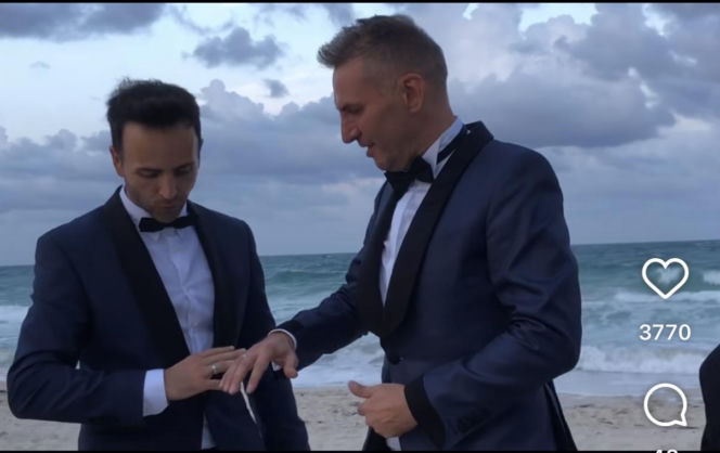 Krzysztof Gojdź i Marcin Roznowski: Ślub na plaży