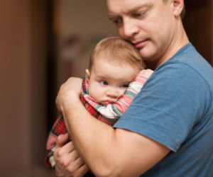 Twój partner zmienił się po narodzinach dziecka? Wstydzi się przyznać do tych lęków