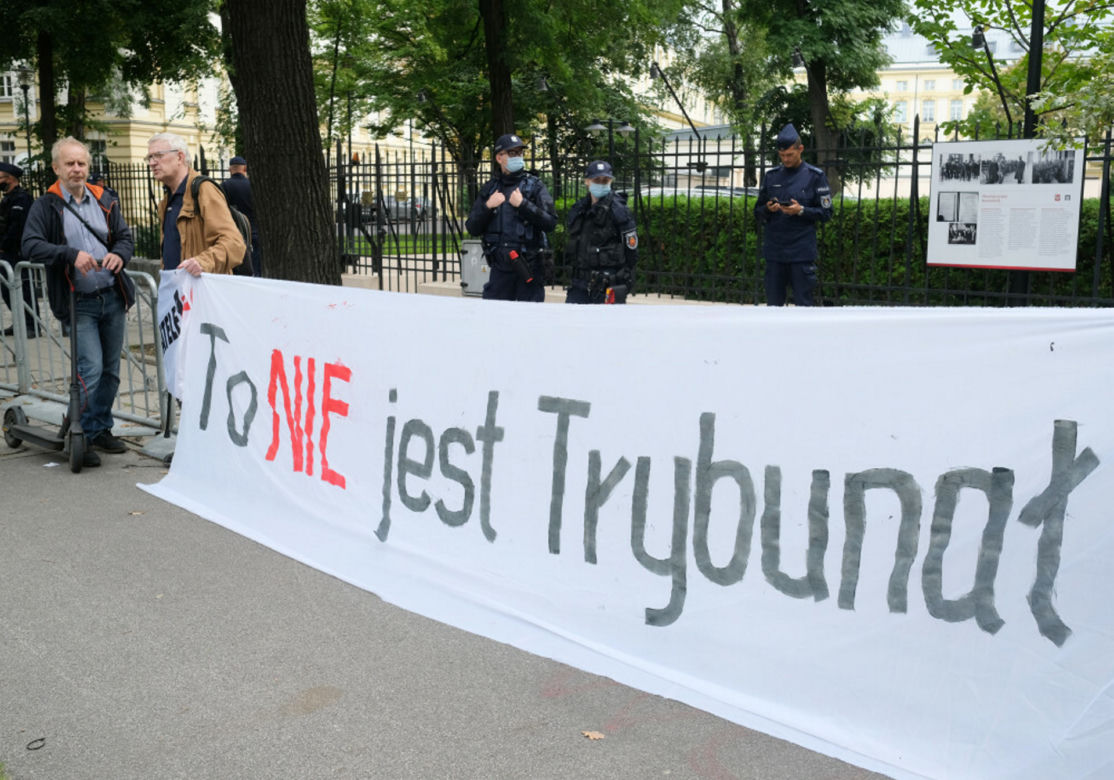 Trybunał konstytucyjny podzielił Polskę