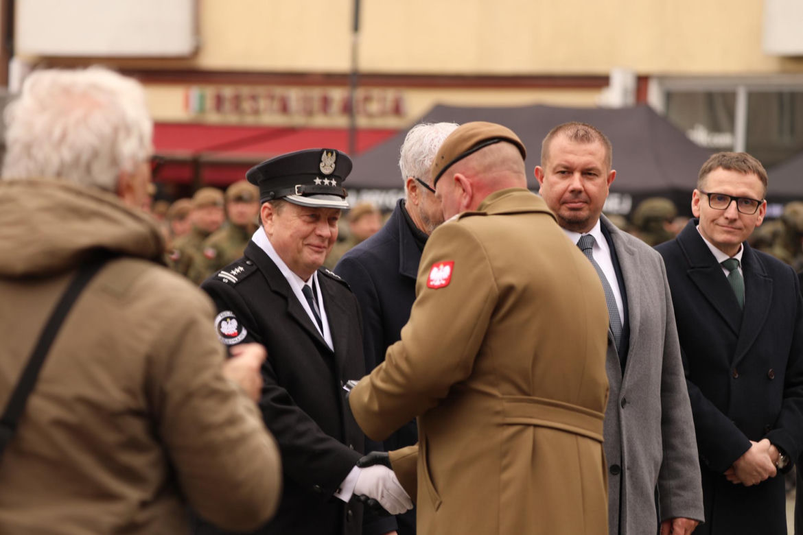 Przysięga Terytorialsów w Raciborzu: Defilada, pokaz uzbrojenia i wojskowa grochówka!