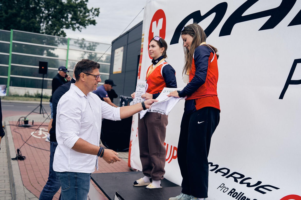 W pierwszym dniu zawodów o Puchar Polski w biegach na nartorolkach Marwe Cup zawodnicy wzięli udział w sprincie techniką dowolną