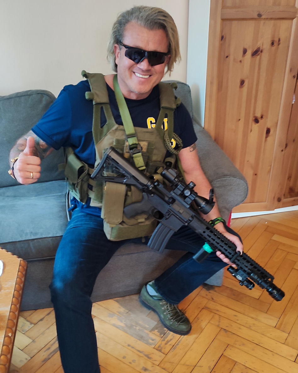 Jakimowicz zbroi się na wojnę