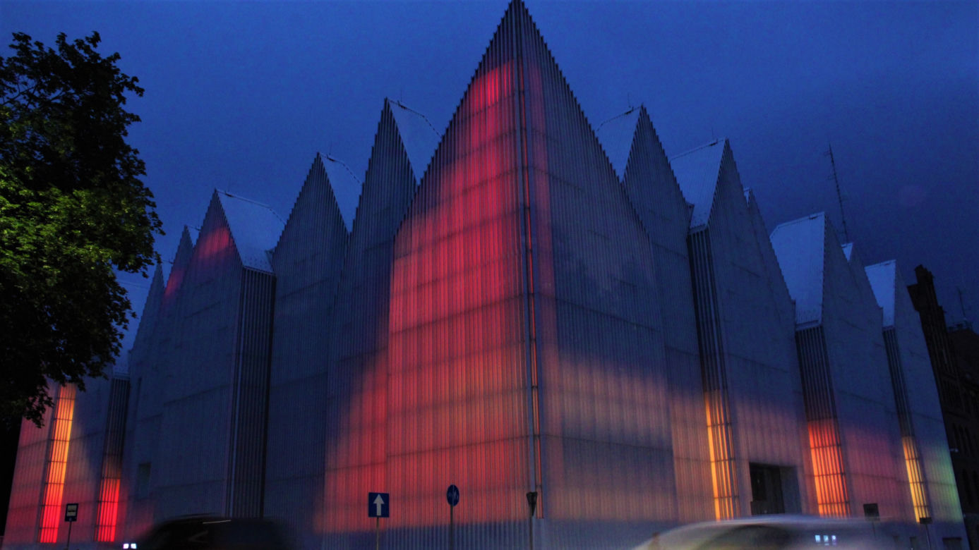 Pokaz iluminacji Filharmonii w Szczecinie z okazji Święta Muzyki