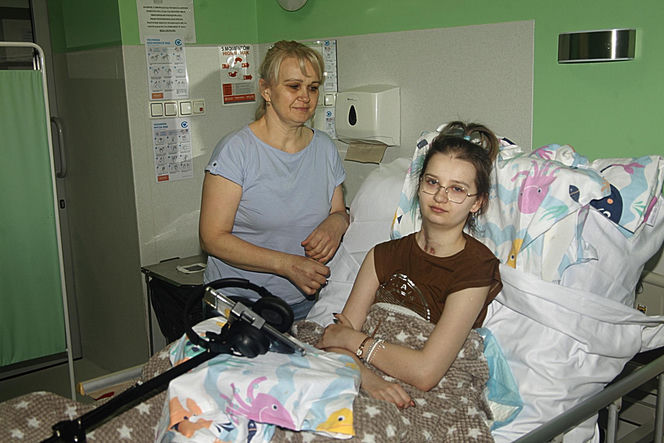 Koń zrujnował życie 16-letniej Klaudii. Mama: "Cudem udało się ją uratować"