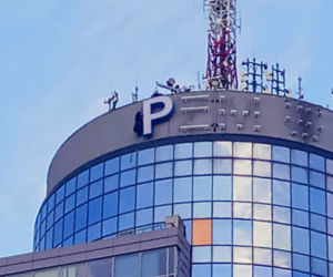 Neon PŻM wraca na szczyt Pazimu