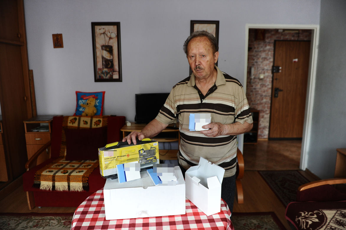 Zadzwonili do drzwi i wcisnęli mi leki