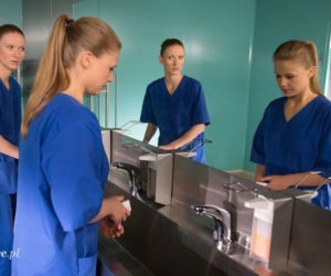Na dobre i na złe odc. 532. Ola (Anna Karczmarczyk), Wiktoria Consalida (Katarzyna Dąbrowska)