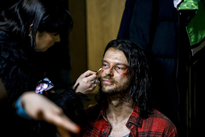 Mateusz Kościukiewicz jako Paweł w "Pierwszej miłości"