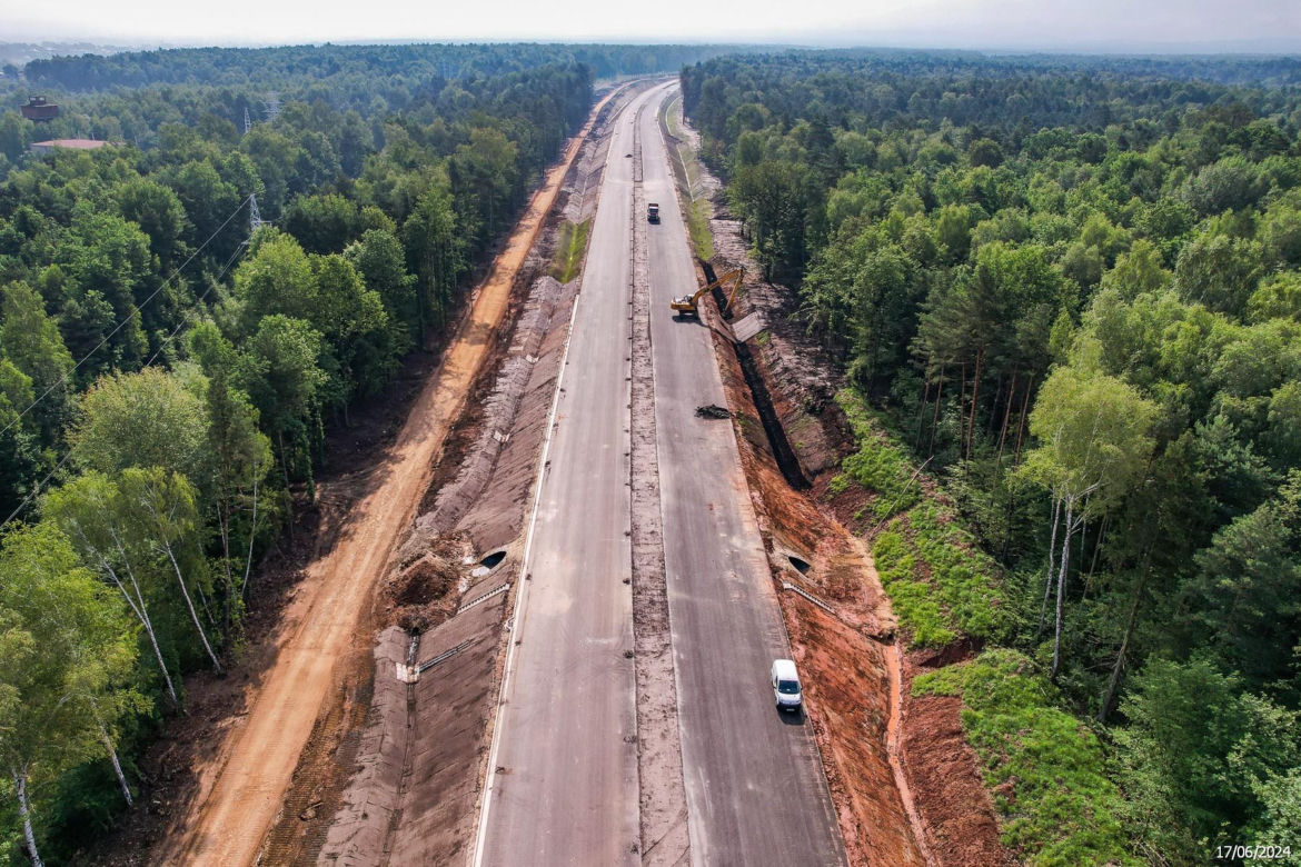 Plac budowy pierwszej części obwodnicy Zawiercia i Poręby w czerwcu 2024 r.