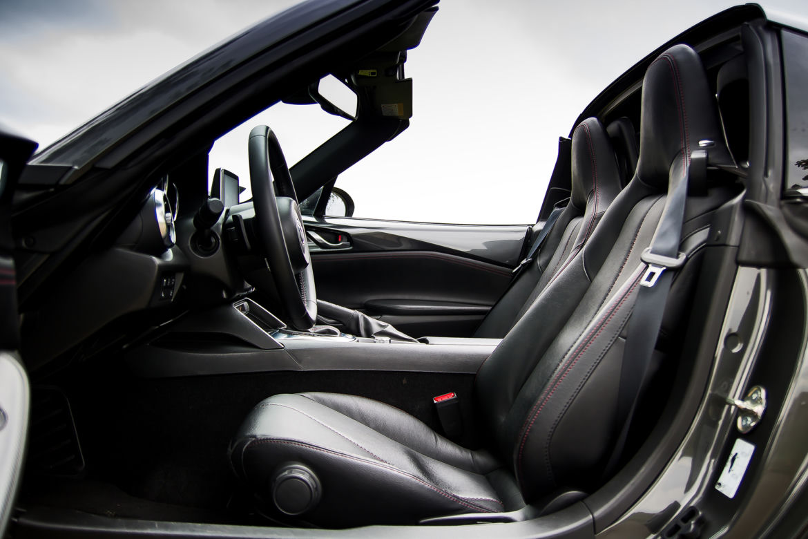 Mazda MX-5 RF 2.0 SKY-G 160 KM 6AT i-ELOOP SkyFREEDOM