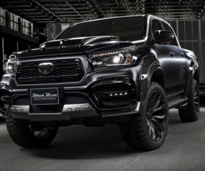 Toyota Hilux po tuningu WALD International 