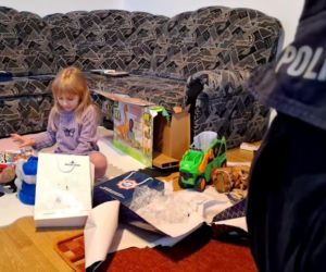 Miała tylko 5 lat, a zachowała się jak bohaterka. Sara ruszyła mamie na ratunek