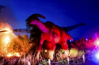 Piorun trafił prosto w dinozaura! Zobacz, co z niego zostało