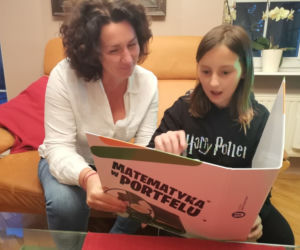 Młodzi poznaniacy uczą się zarządzać budżetem.