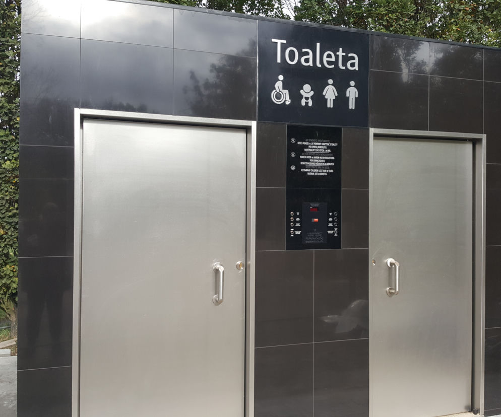 Nowoczesne toalety we wrocławskich parkach. Po 20 minutach włączy się w nich alarm