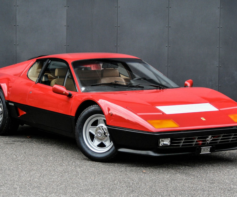 Ferrari 512 BBi rocznik 1982