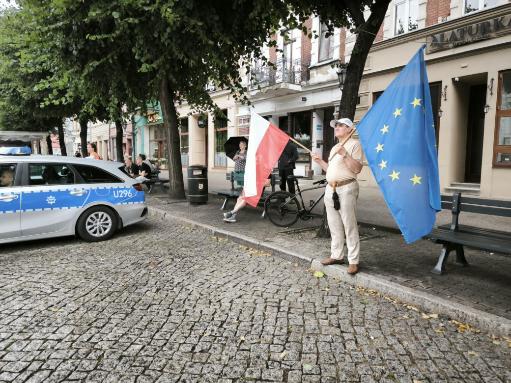 Manifestacja przeciwko niechęci do imigrantów w Lesznie 