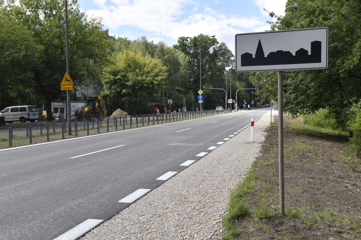 Najgorsza trasa do Warszawy wyremontowana. Kierowcy jadą nową Czecha i Traktem Brzeskim
