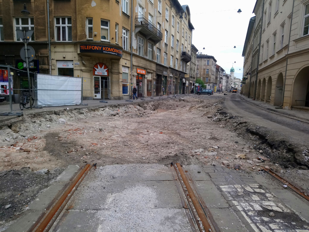 Kraków: Zobacz jak postępują prace przy przebudowie ulicy Krakowskiej