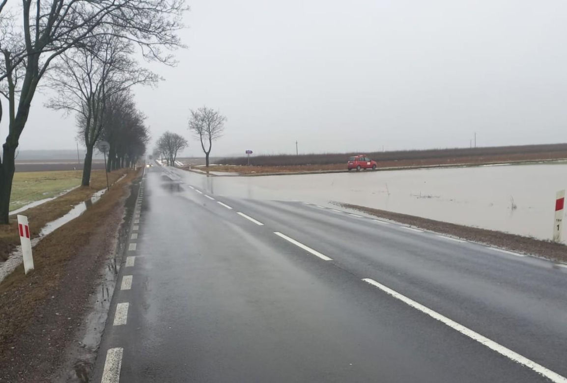 Zdarzenie drogowe na DK 19 w Świniarowie pod Łosicami