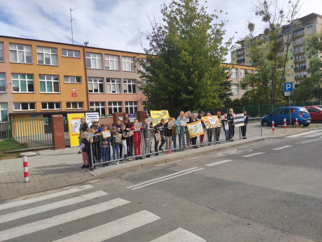 Happening "Kierowco! nie polujemy na zebrach!"