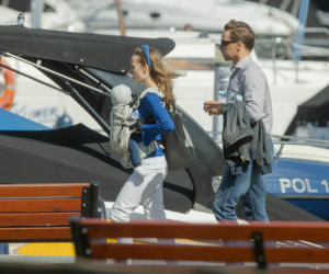 Krzysztof Bosak bawi z żoną na luksusowym jachcie. ZDJĘCIA